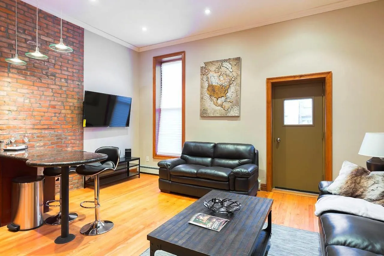 Contatos de Halsey Luxury Apartment